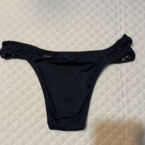 Bikini bottom - Picture 3 of 3